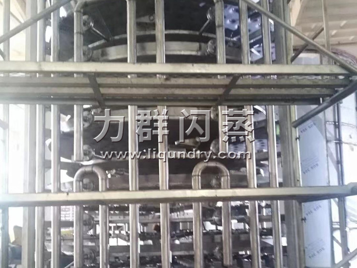 真空型鈦材盤（pán）式幹燥機管路連接